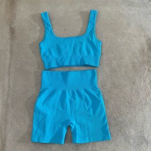 Blue amazon workout set size small.
